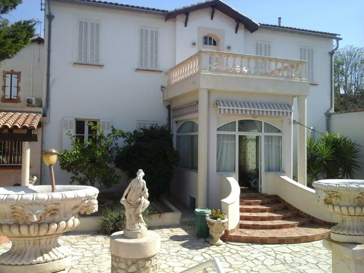 Meuble Tourisme Apartment Marseille Bagian luar foto