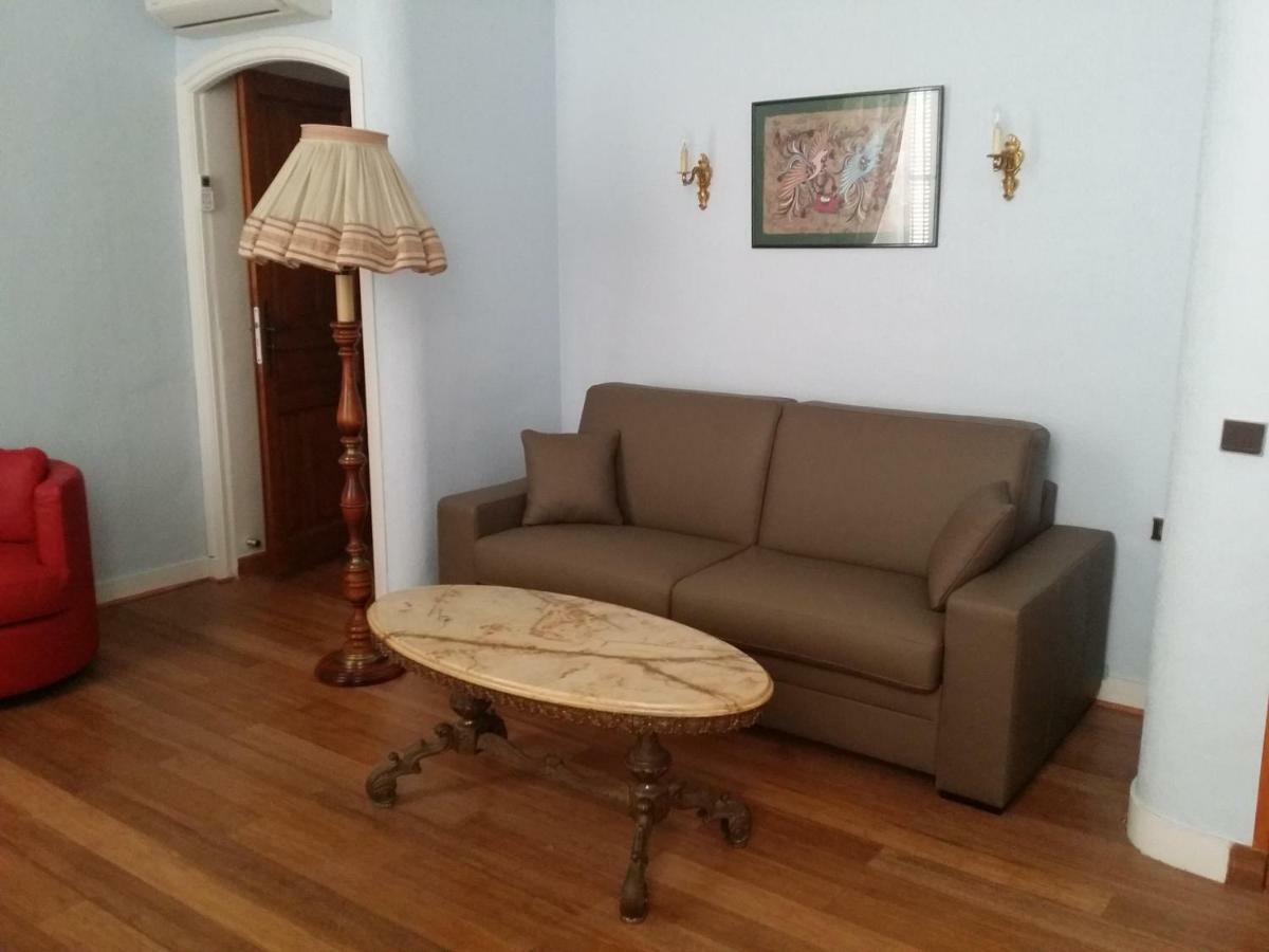 Meuble Tourisme Apartment Marseille Bagian luar foto